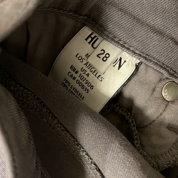 Hudson jeans size 28. Gently worn. Like new. - Picture 6 of 6